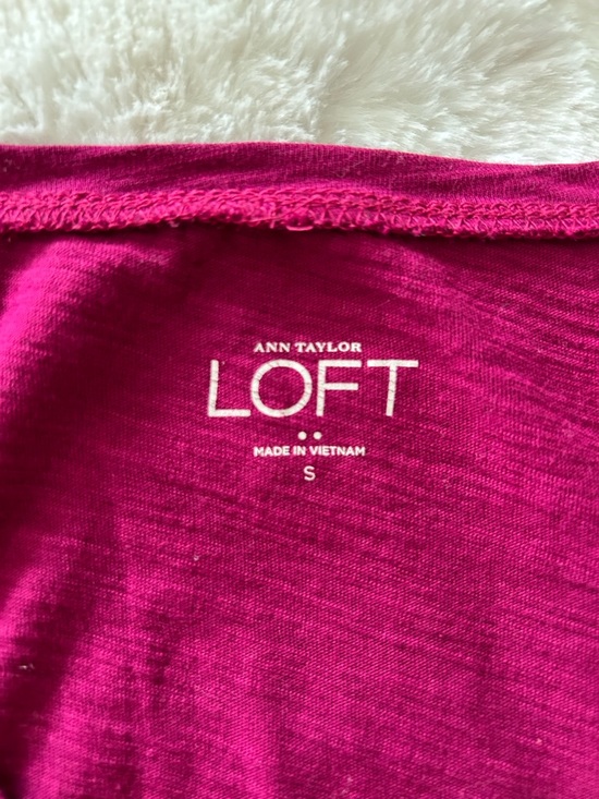 LOFT Short Sleeve Scoop Neck Tee in Raspberry - Picture 3 of 4